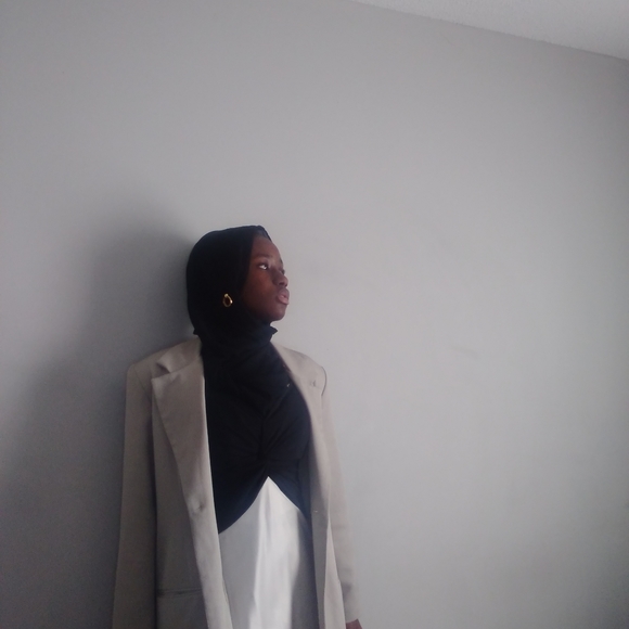 Dress - Picture 5 of 14